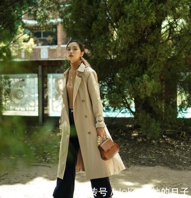 风衣 今秋流行的“阔腿裤+短靴”也太时髦了,高级显瘦,小粗腿有救了!