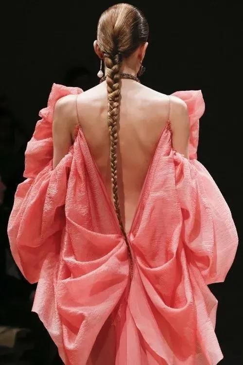 2021春季流行穿“浪漫色”！显白又时髦，真的美爆了