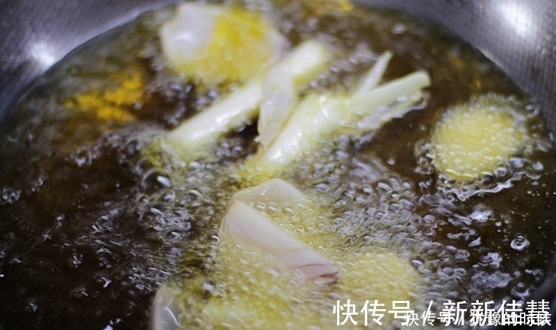 香砂仁|30年大厨五星辣椒油：辣椒有讲究，油更有讲究，又红又香又不糊！