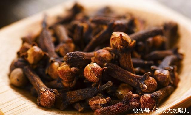 胃不好的人,记住“2不吃、3吃”,防幽门螺杆菌,或帮你远离胃病