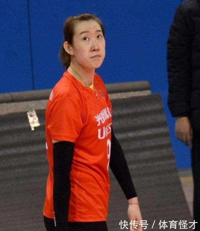 朱婷|女排主攻手宣布退役,朱婷痛心,郎平最担心的事发生了