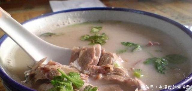炖羊肉无需太多调料,但这3样缺一不可,羊肉鲜美,没有腥膻味