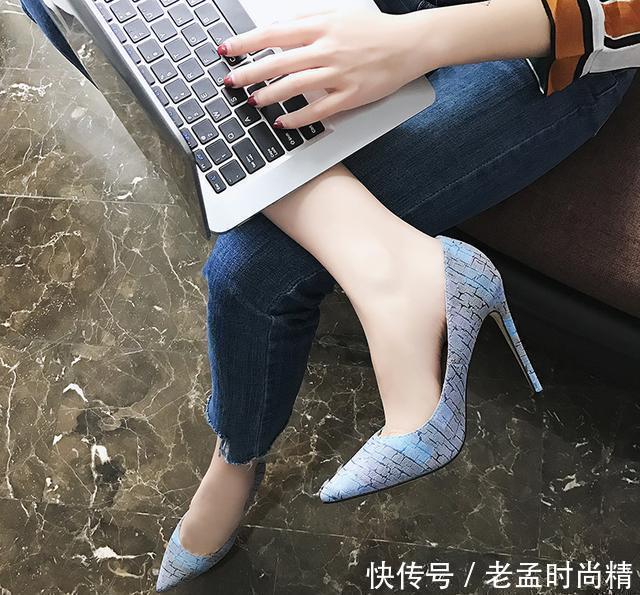 高跟鞋|身为女人的你,鞋柜里还是要备双高跟鞋,出席重要场合更优雅得体