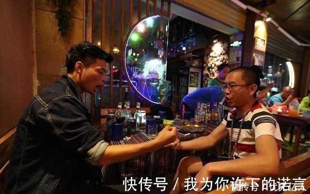 白粥|若想稳定血糖,除了不吃“甜食”,3物请撤下饭桌,忍住就是赢