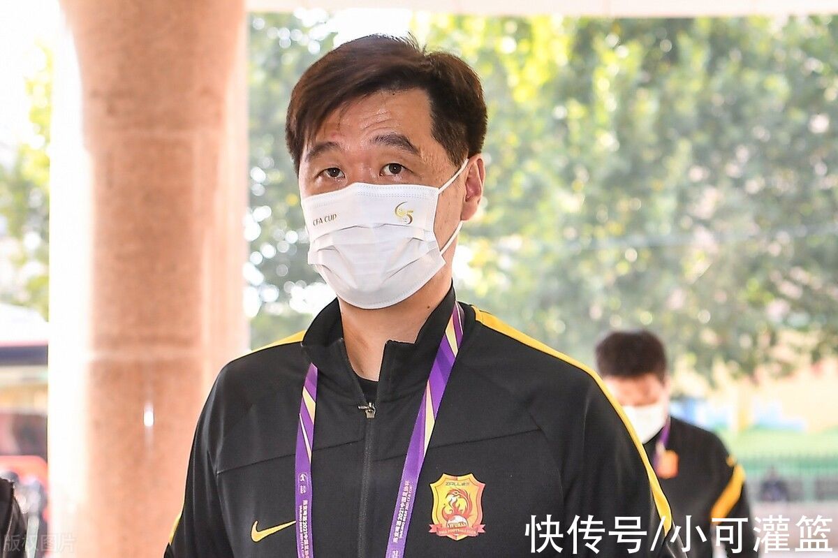 中国男足|李霄鹏社交平台个人认证被修改！绝对安全，他上次更新还是10年前