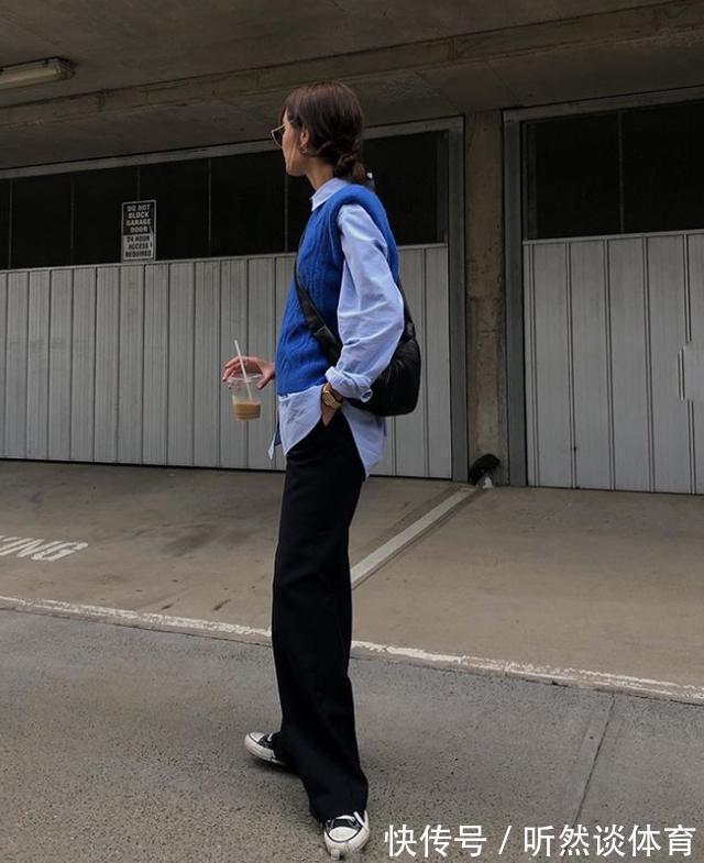 穿搭|打底衫+毛衣，衬衫+毛衣，开春这样叠着穿，论吸睛就属你有招儿