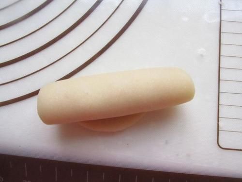 这小点香甜好吃，一咬酥的掉渣，出炉连吃4个，直接停不住嘴