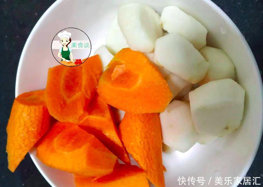 胡萝卜羊肉煲做法,多加两样食材,鲜香美味不膻,鲜香滋补又暖身