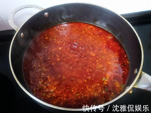 油酥|奶奶做的酱香饼,好吃有诀窍,掌握好4点,酥软多层,凉了也好吃