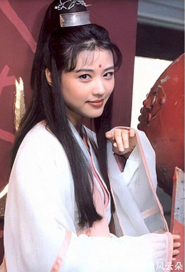 周芷若@太离谱!周芷若越来越丑,灭绝师太越来越美! 张无忌究竟选哪个