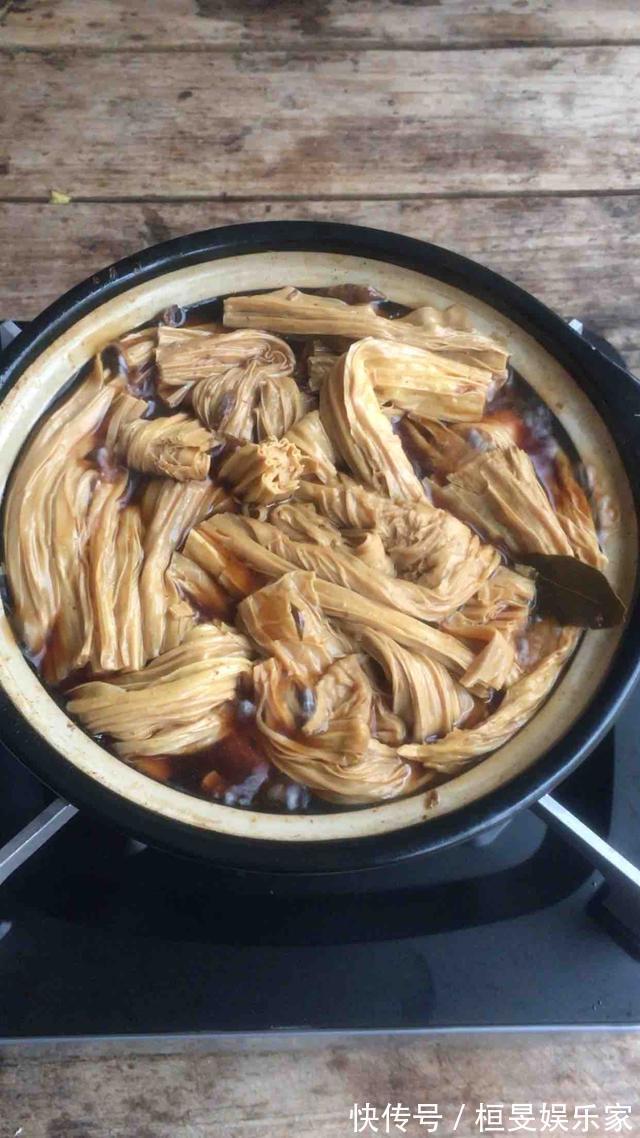 卤汤|泡腐竹,可别放入水里就泡,饭店都是这么泡,既简单又快速还筋道