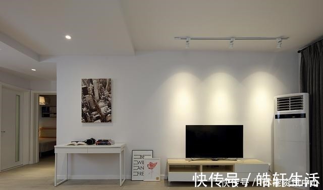 茶几|我家客厅没有买茶几,而是放了两个小凳子,来参观的亲戚都夸漂亮!