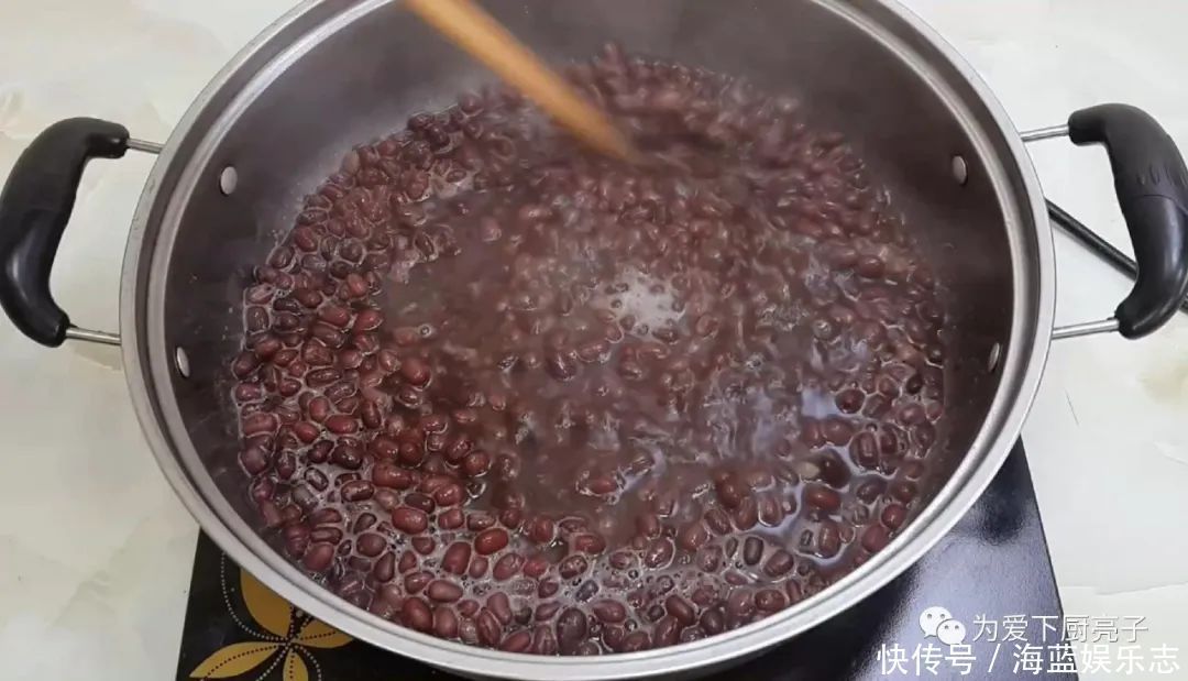  面包|面包这么做太香了，不用蒸不用烤，香甜又拉丝，新手也能一次成功