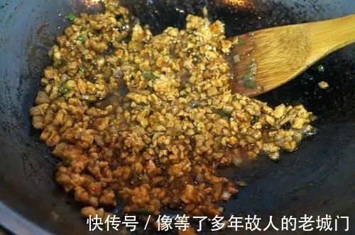 饺子|拌饺子馅最不能放这调料,难怪饺子不鲜没香味,年夜饭用的上!