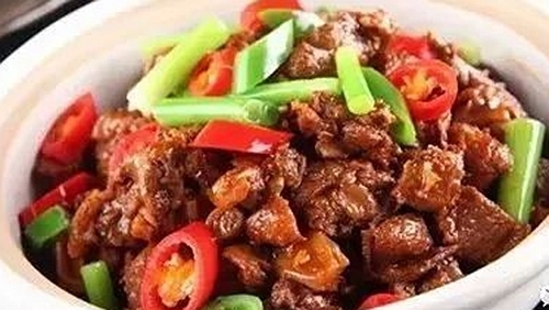 让孩子多吃两碗饭的下饭菜，上桌香气四溢，酸爽开胃，太美味！