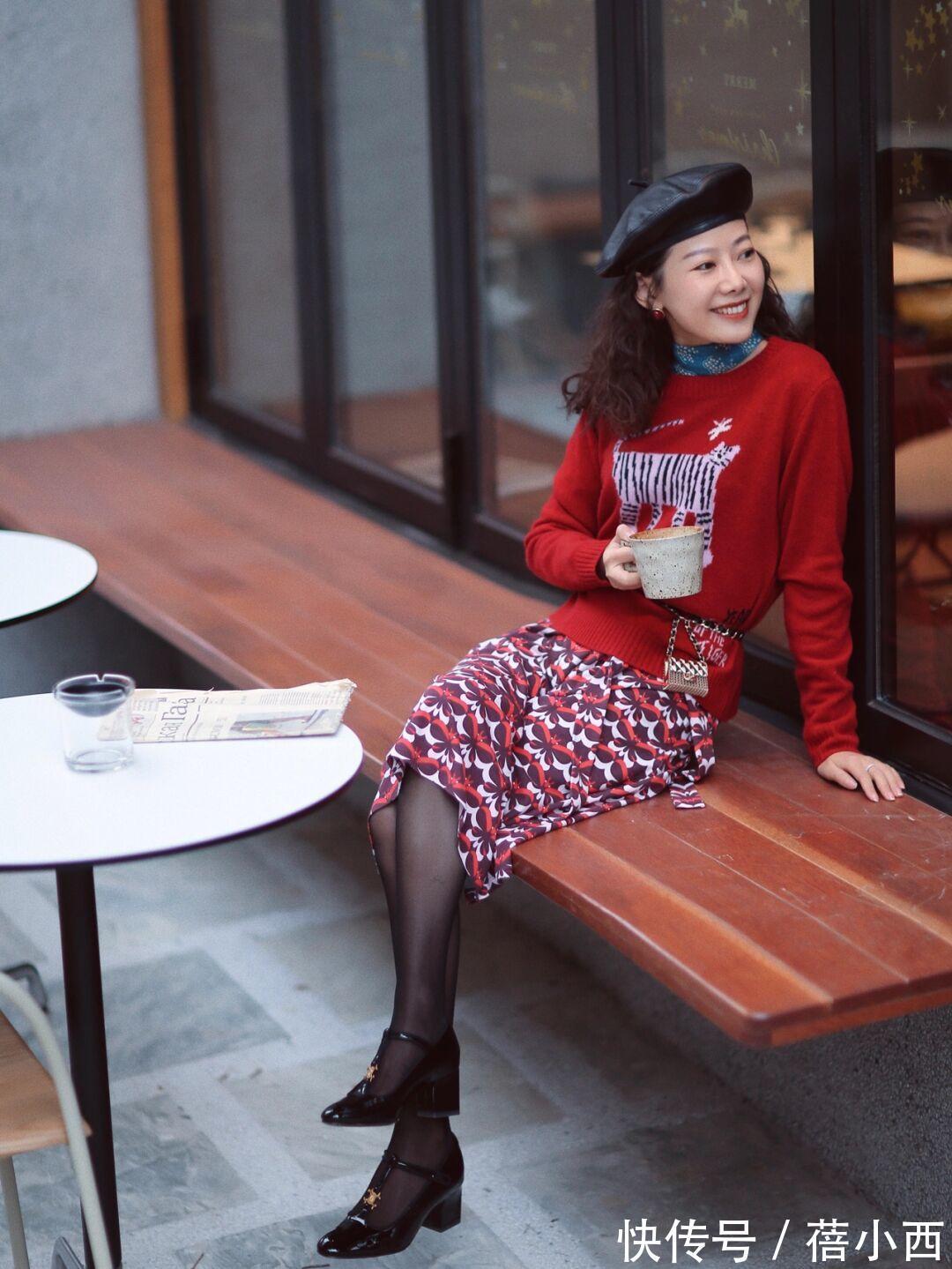 穿搭|终于找到适合普通女生的单品了,冬季穿“毛衣”是首选,高级时髦