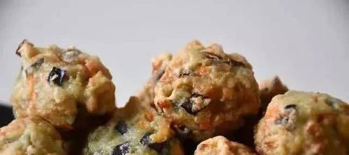 鸡蛋|茄子别再炒着吃了，放个鸡蛋，不用一滴水，筷子一搅，比吃肉过瘾