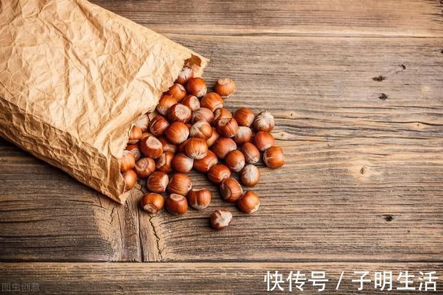 泥鳅|中老年人注意：虾壳、骨头汤不补钙，想补钙多吃这6种食物