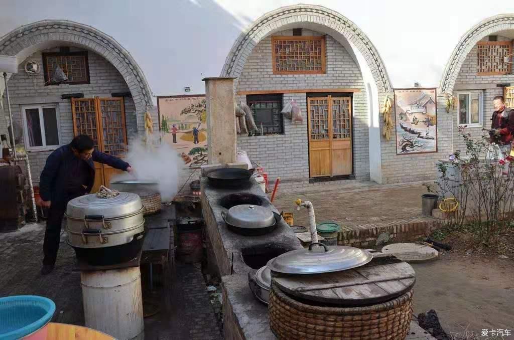 地下的四合院-曲村地坑院