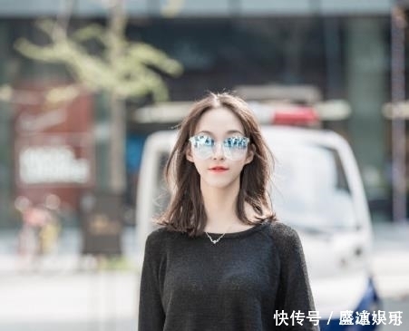 小姐姐|街拍美丽又大方的小姐姐,元气满满,彰显女神般的气质美感!