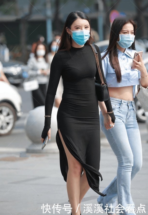 微胖美女穿搭不简单，裹身裙两侧“各剪一刀”，狂野范儿就出来了
