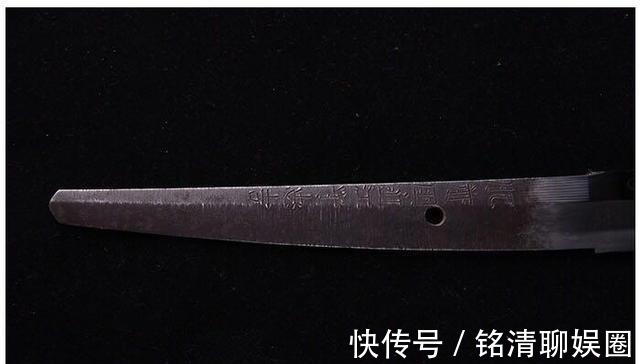 刀匠!网友花了12万的年终奖, 买了一把日本武士刀, 你觉得怎么样