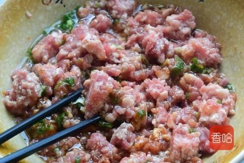  腊月必吃这个馅的饺子！比韭菜香比猪肉鲜，爽嫩开胃吃2盘都不够