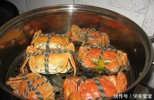螃蟹蒸多久才好吃大厨记住要点，螃蟹鲜味十足，一点也不腥！