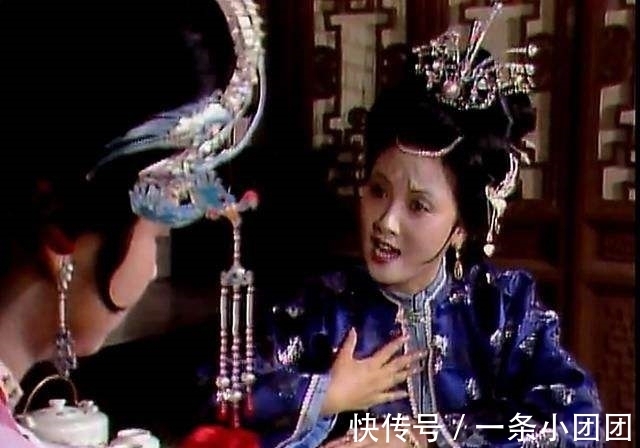 薛姨妈$红楼梦:大家闺秀王熙凤不是文盲!她认字懂兵法,心算逻辑很厉害