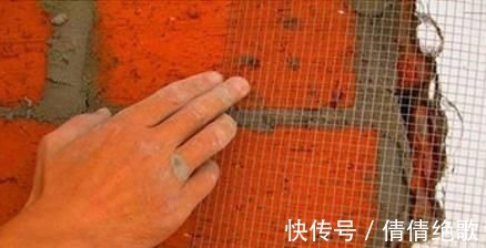 工人|砌墙时工人要是加这块东西,你记得多给工钱,实在太专业了!