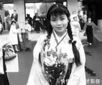 央视主持朱迅节目中罕见失态!含泪痛忆亡父,哽咽称父亲是我的天