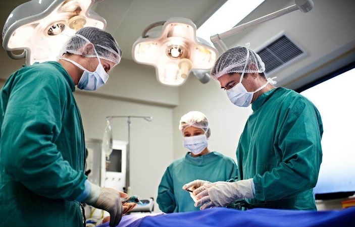 同房|50多岁夫妻俩同房，丈夫险些丢了性命，出现2种情况，及早停止