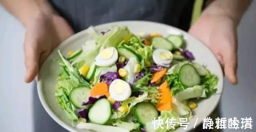 坚果|糖尿病人的晚餐,安排在这个时间吃,控糖的效果最好,不妨试一试