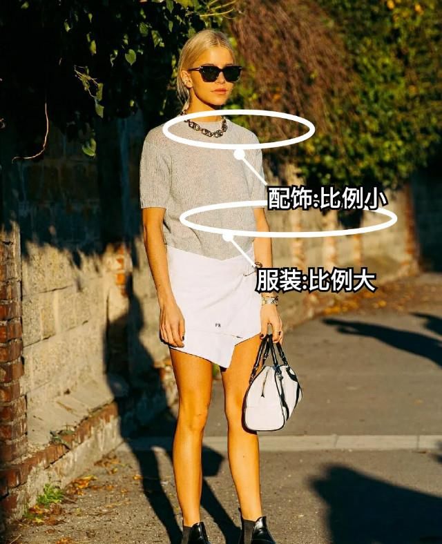 灰色很显白？你错了，不掌握这4个“搭配精髓”，只会显土显黑！