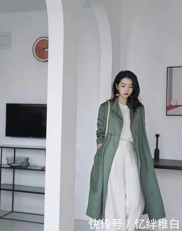 早春不知道怎么穿?从三木那找到3套风衣搭配,优雅又高级,好美