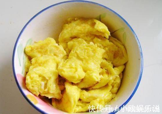 炒鸡蛋|做西红柿炒鸡蛋,牢记3点,做好后又鲜又香味道好,汤汁浓郁下饭