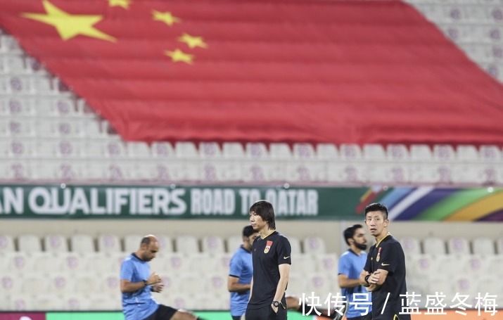 国足|李铁执教输了,但发布会赢了!赛后狠踩日本还飘了,没人比他自信!
