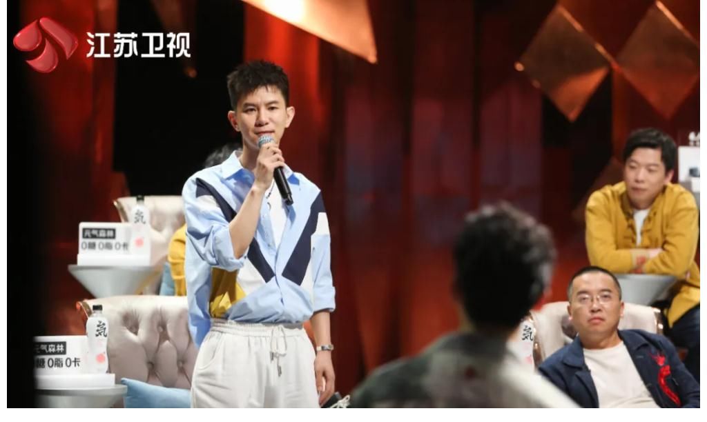 请回答《2060》:来自平行时空「星环城」的虚拟形象何以叫人破防