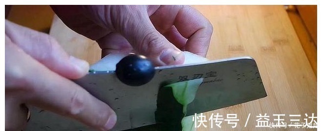 冬瓜最好吃做法,不凉拌,不红烧,比肉还香,一大盘上桌不够吃!