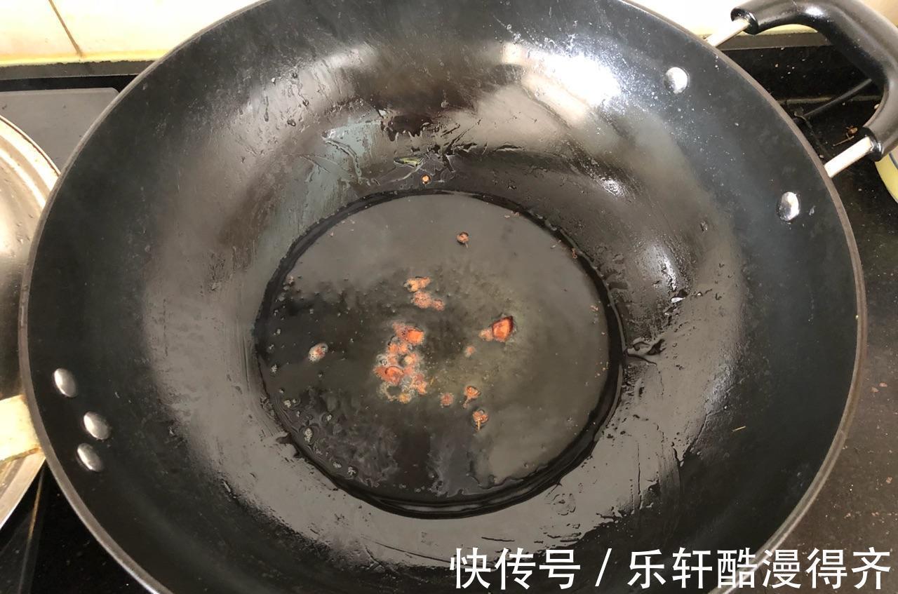 蒜苔|自制蒜台肉片焖面,做法简单,鲜美可口,大人孩子都爱吃