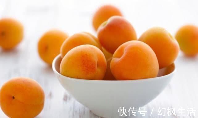 妈妈|适合哺乳期妈妈吃的8种水果,产后恢复快,奶水足