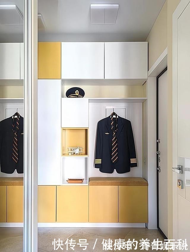 温馨|父女俩同住48㎡公寓，坚持“去客厅化”设计，全屋配色温馨舒适！