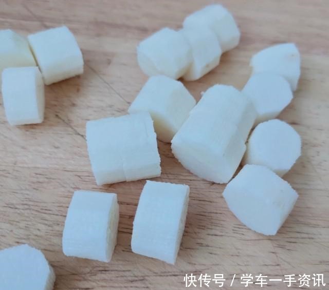 红枣山药小米粥，补气补血，营养丰富