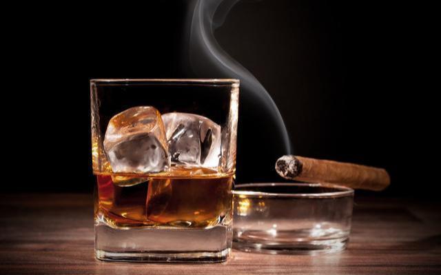 血管|血液粘稠的人,身体两处会发出信号,若没有,说明血管还不算太堵