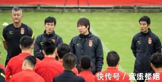 c罗|梅西哭诉,C罗在曼联是自己两倍以上的收入,4-1带领曼联稳居榜首!