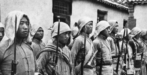 子弹|抗战中如果子弹打光了,为何没战士捡日军武器?老兵含泪说出原因