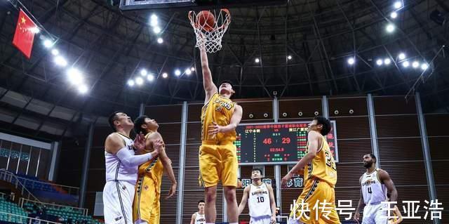 fmvp|危险了!郭艾伦因伤恐提前错失MVP,胡明轩罪加一等