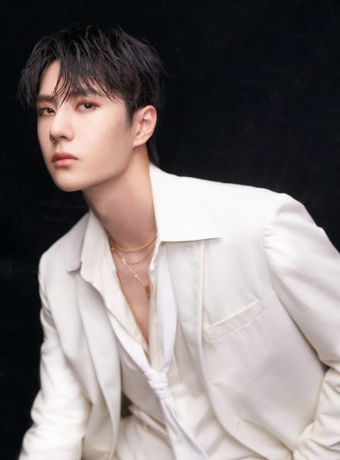 王一博台上撩人 台下呆萌 湿发造型简直就是白马王子 快资讯 王一博台上撩人 台下呆萌 湿发造型简直就是白马王子 快资讯