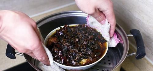 扣肉学会这样做,五星级大厨都称赞,做法正宗,吃起来一点不油腻