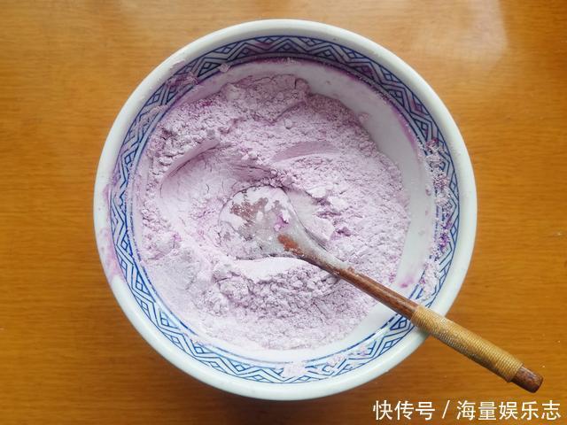 揉面|好吃的双色米糕配方来啦,不揉面不发酵,松软香甜不粘牙,真解馋